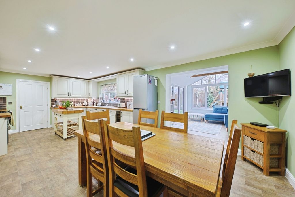 Additional image 4 of 4 bed detached house for saleBakersfield, Wrawby, Brigg DN20