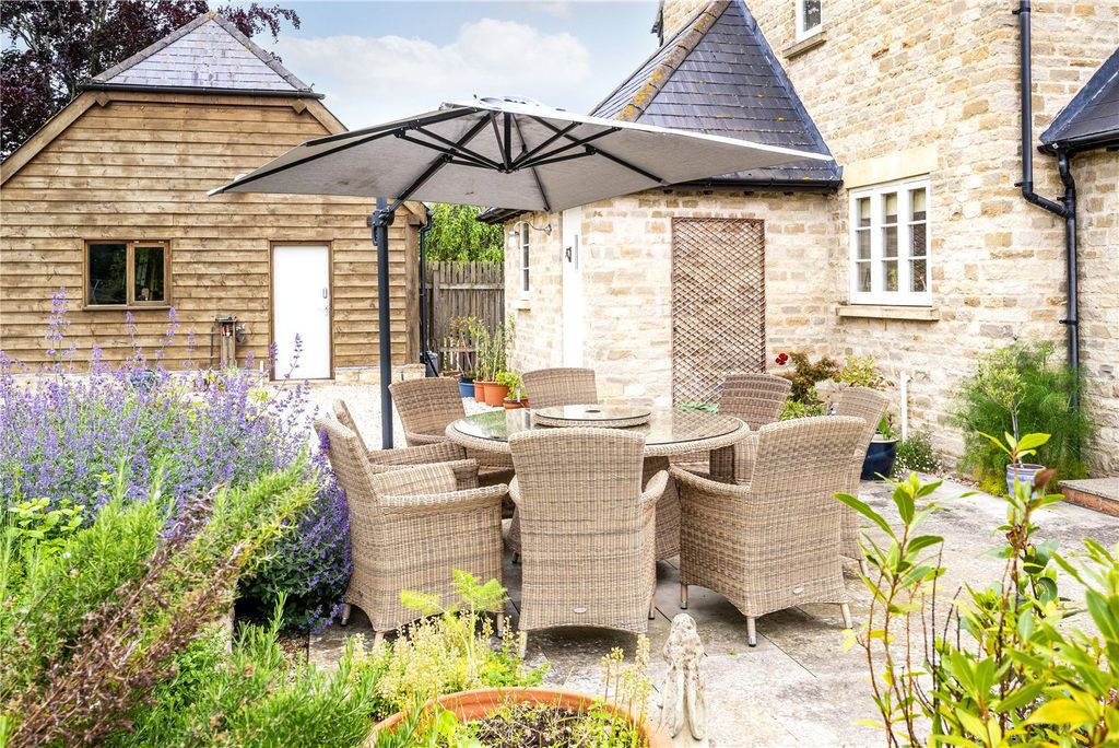 Additional image 13 of 7 bed detached house for saleAlchester Road, Chesterton, Bicester, Oxfordshire OX26