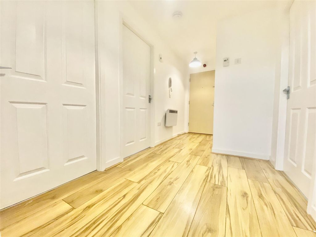 2 bed flat for saleThe Waterfront, Exhall, Coventry CV7 photo 2