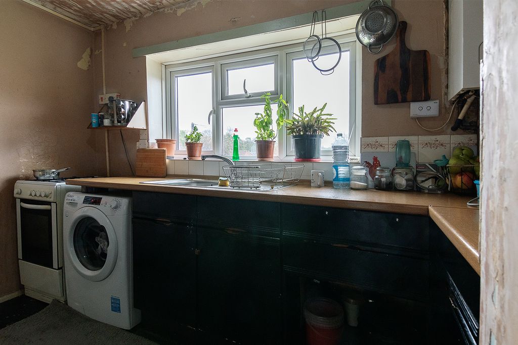 Additional image 10 of 2 bed flat for saleGreat Bridge Road, Bilston WV14