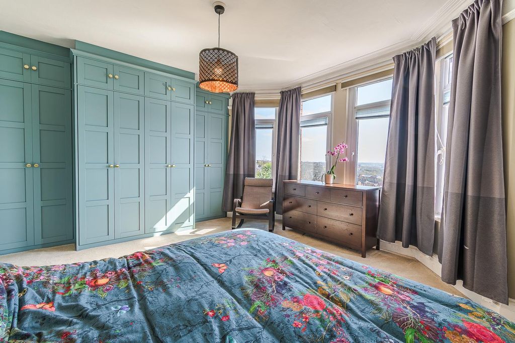 Additional image 5 of 4 bed semi-detached house for saleRomilly Road, Barry CF62