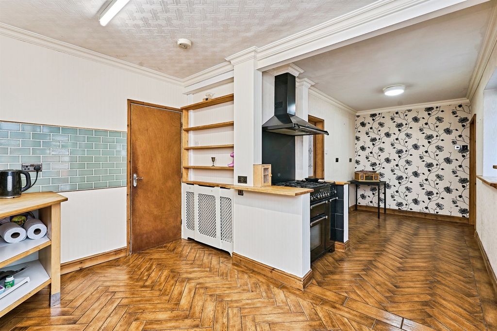 Additional image 10 of 6 bed terraced house for saleBurns Road, Wednesbury WS10
