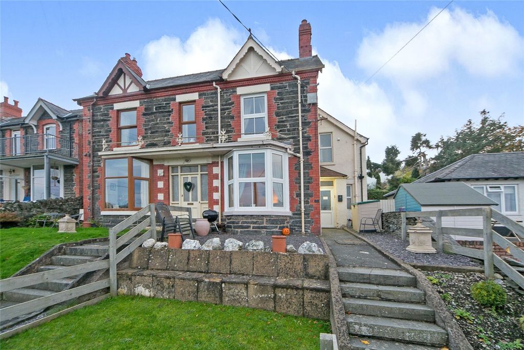 3 bed semi-detached house for saleHill Street, Corwen, Penybryn, Corwen LL21