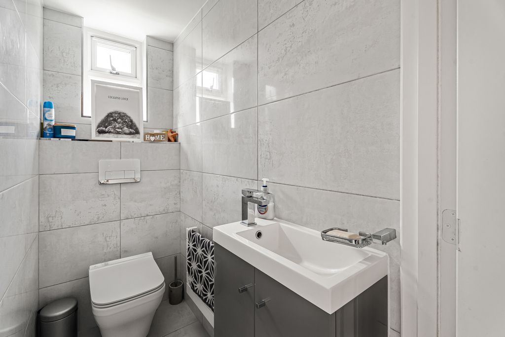 Additional image 10 of 3 bed detached house for saleUpper Hall Park, Berkhamsted, Berkhamsted HP4