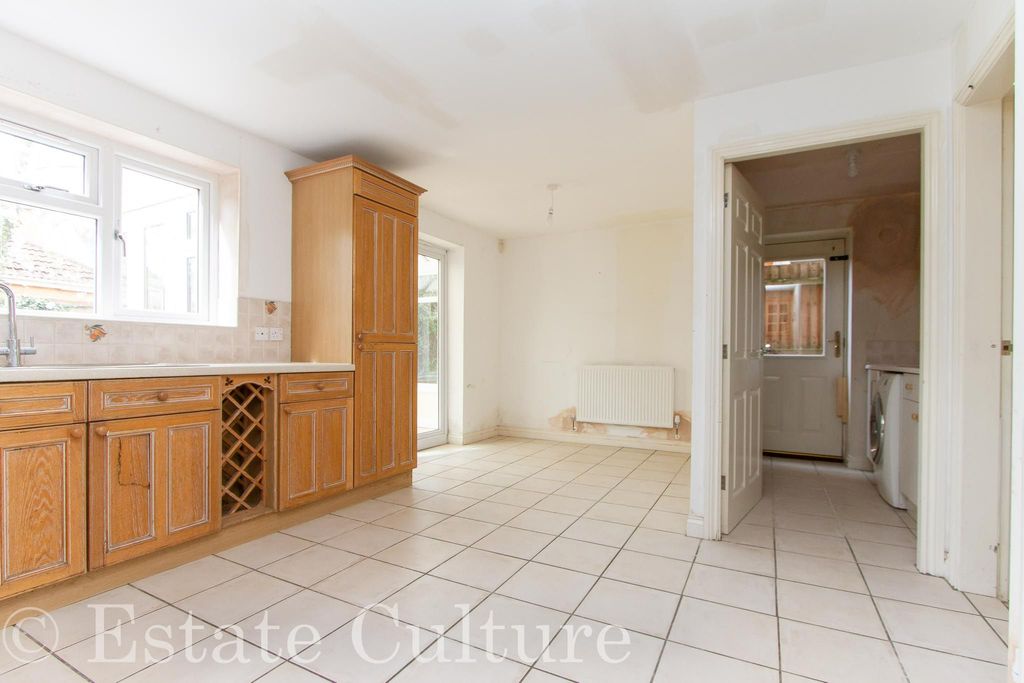 Additional image 12 of 7 bed detached house for salePrimrose Drive, Bedworth CV12