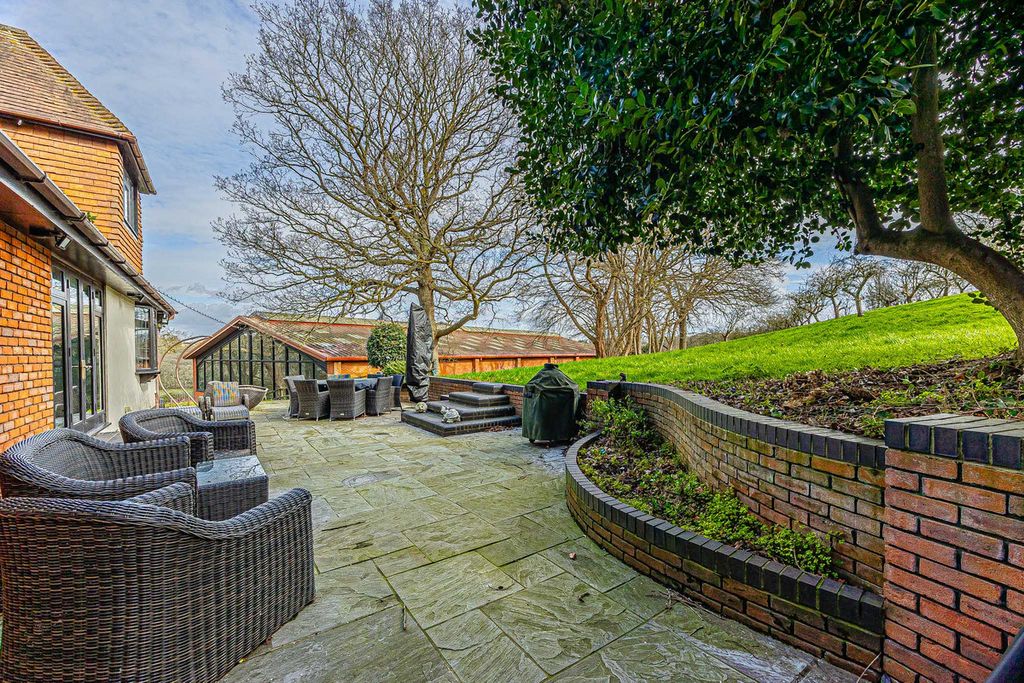 Additional image 48 of 4 bed detached house for saleVicarage Hill, Benfleet SS7