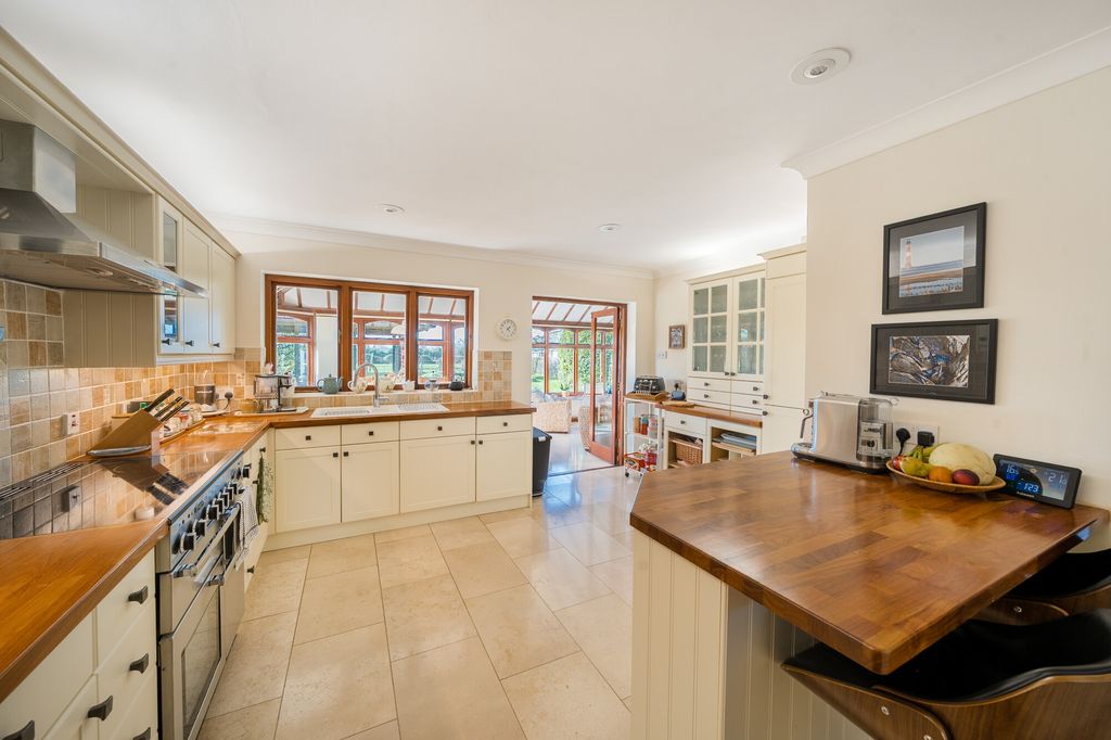 Additional image 9 of 5 bed detached house for saleHigh Street, Abingdon OX14