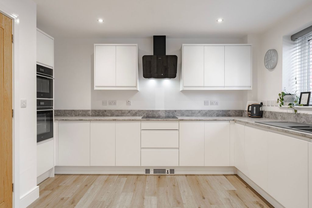 Additional image 2 of 2 bed flat for saleGranary Close, Wymondham NR18