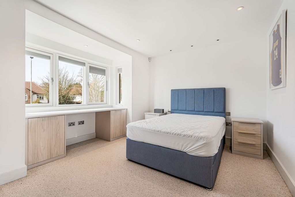 Additional image 26 of 5 bed detached house for sale137 Kimbolton Road, Bedford, Bedfordshire MK41