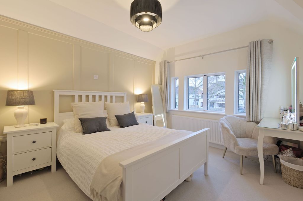 Additional image 10 of 3 bed semi-detached house for saleLondon Road, Biggleswade SG18
