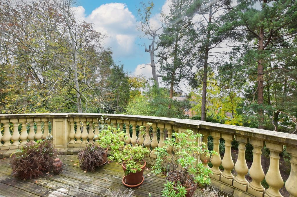 Additional image 16 of 2 bed flat for saleBreakspear Place, Abbots Langley WD5