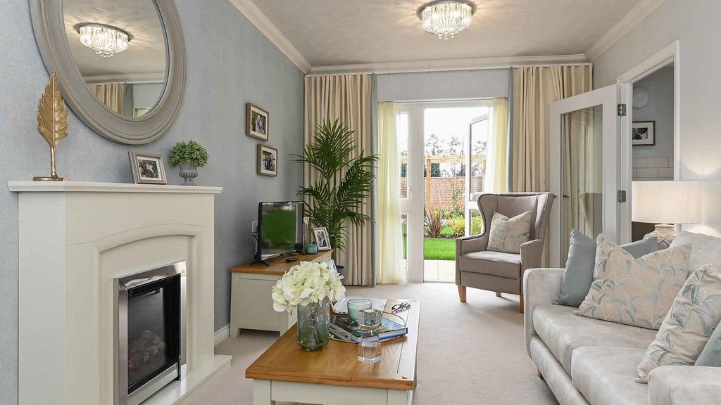 2 bed flat for saleFlat 12A Elmhirst Lodge, Station Road, Totnes TQ9