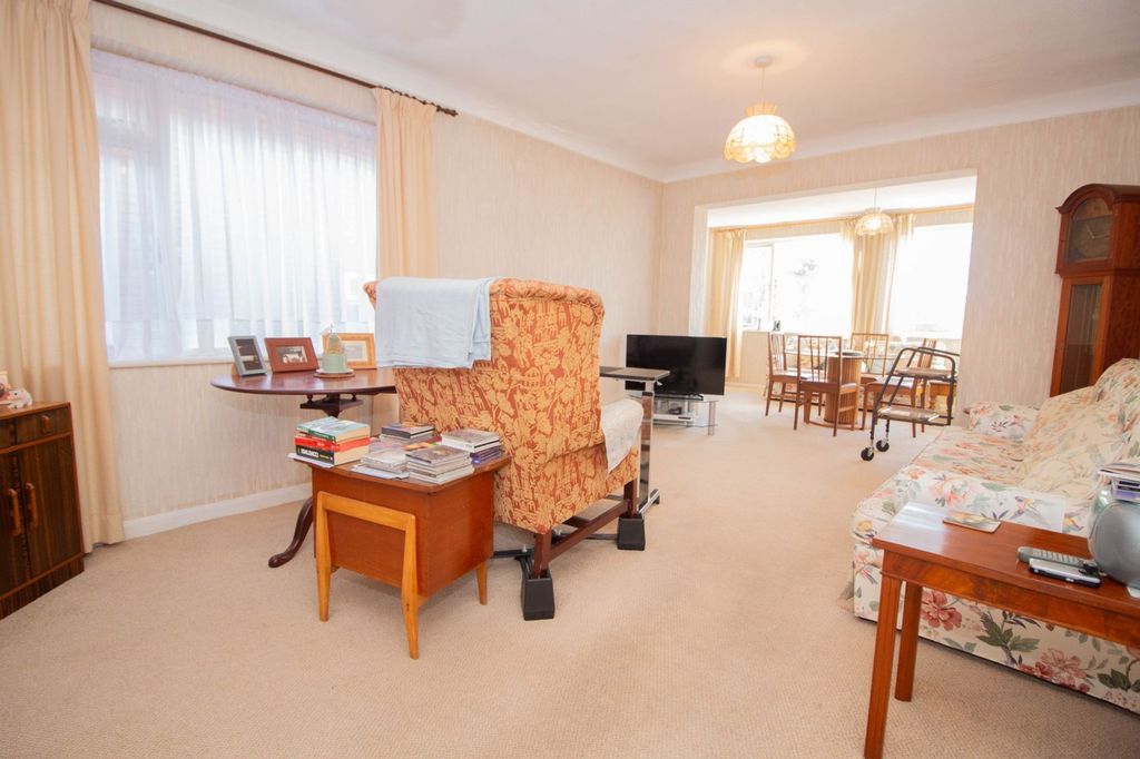 Additional image 2 of 3 bed detached house for saleGreenfield Avenue, Carpenders Park, Watford WD19