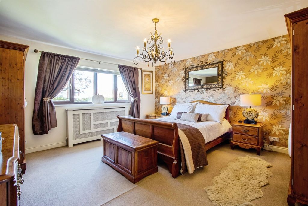 Additional image 9 of 4 bed detached house for saleTipsey Court, Mapplewell, Barnsley S75