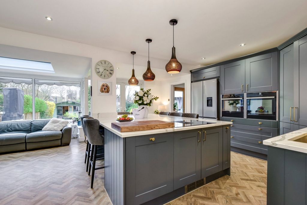 Additional image 5 of 4 bed semi-detached house for saleGallows Hill Lane, Abbots Langley WD5