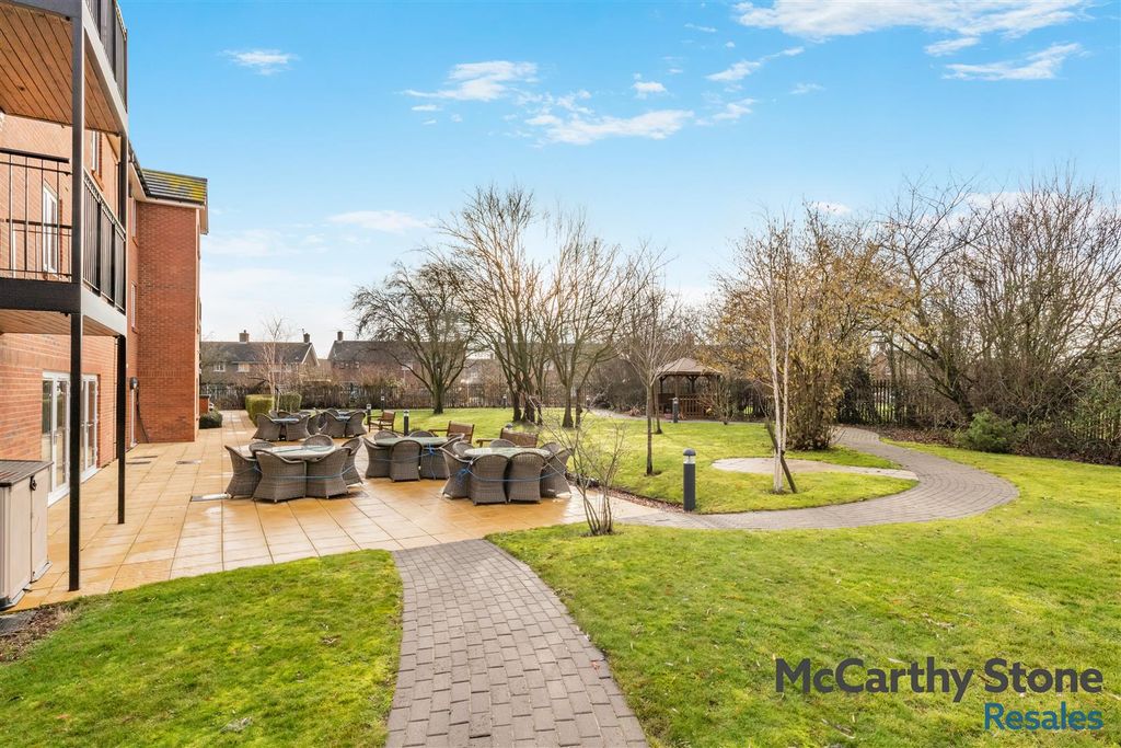 Additional image 21 of 2 bed flat for saleOakhill Place, High View, Bedford, Bedfordshire MK41