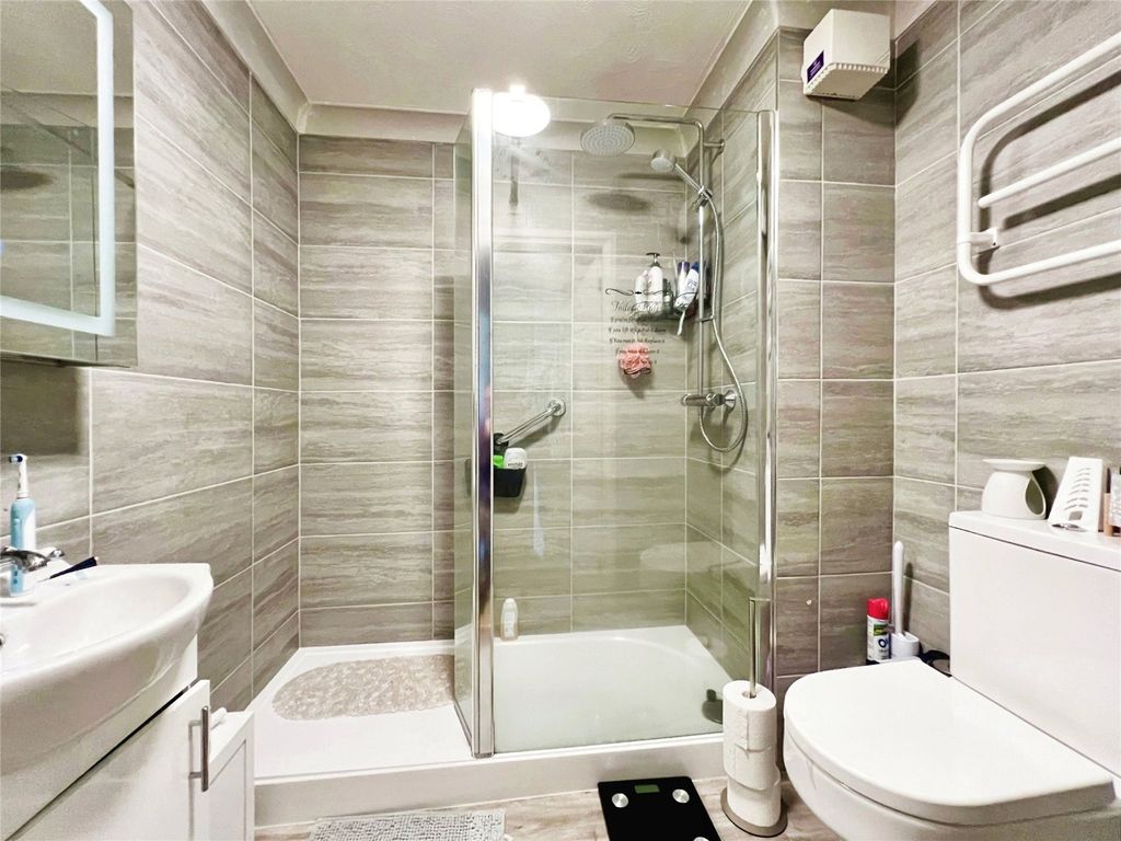 Additional image 5 of 1 bed flat for saleChingswell Street, Bideford, Devon EX39