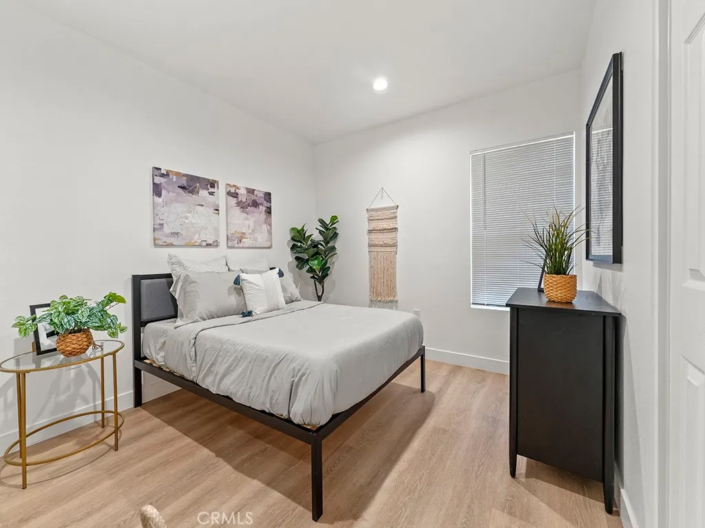 Additional image 32 of 1411 W 7th Street, Santa Ana, CA 92703