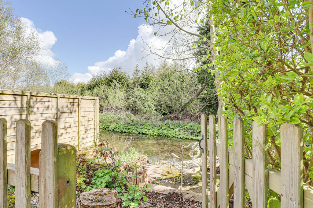 Additional image 11 of Park Street, St. Albans, Hertfordshire, AL2