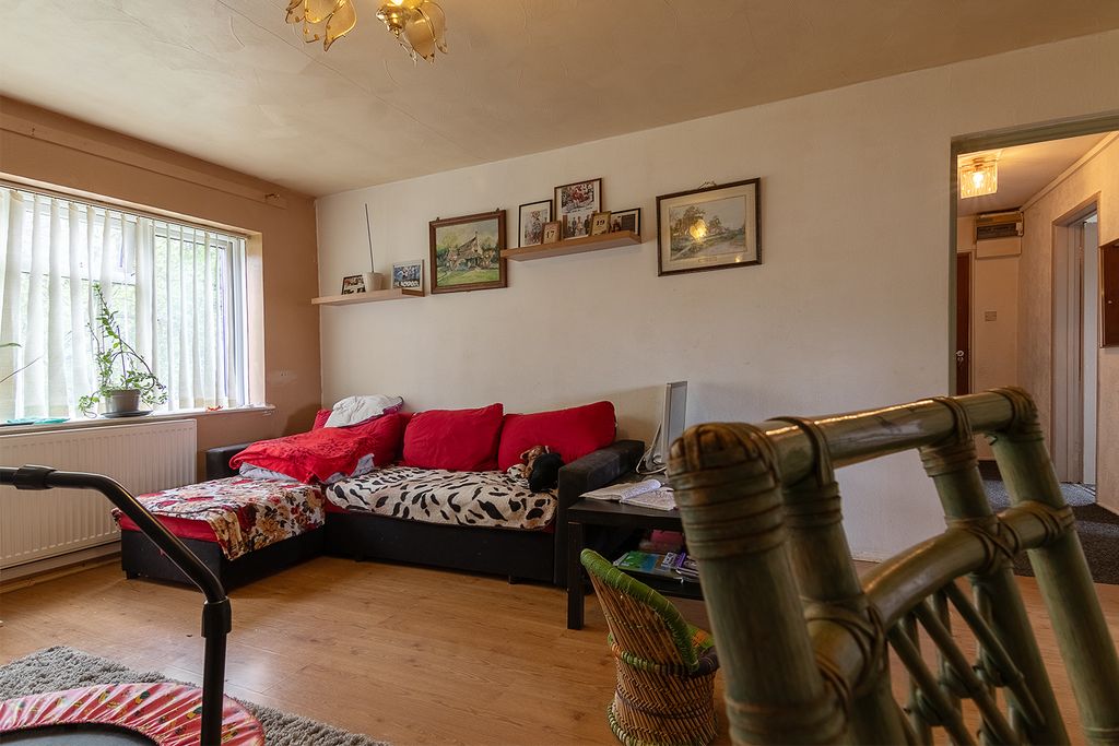 Additional image 5 of 2 bed flat for saleGreat Bridge Road, Bilston WV14