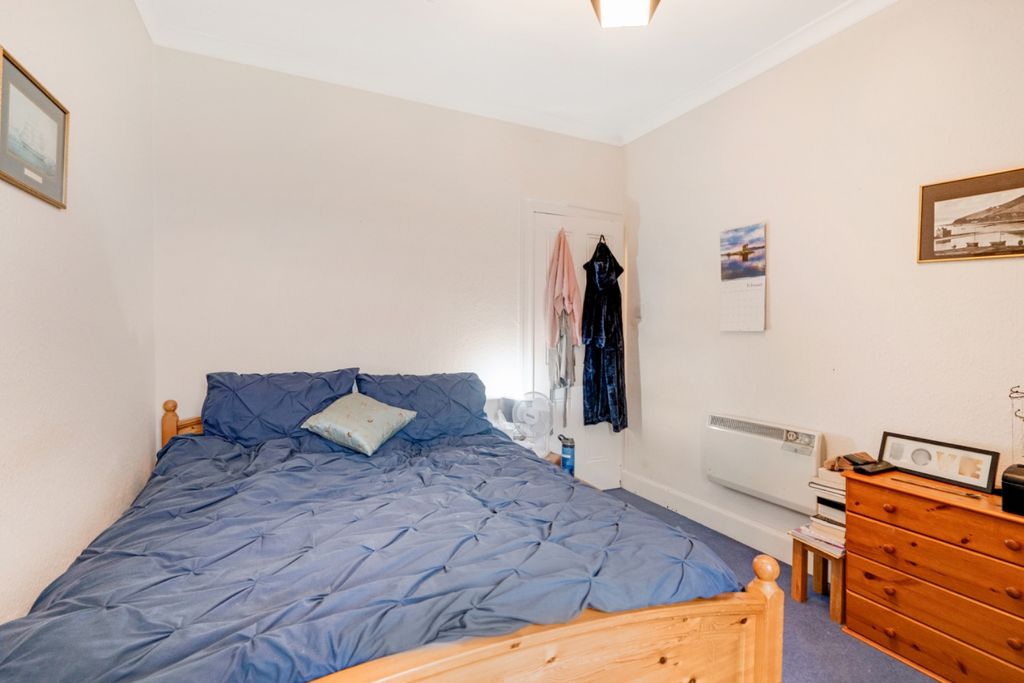 Additional image 14 of 3 bed flat for salePoltalloch Street, Lochgilphead PA31