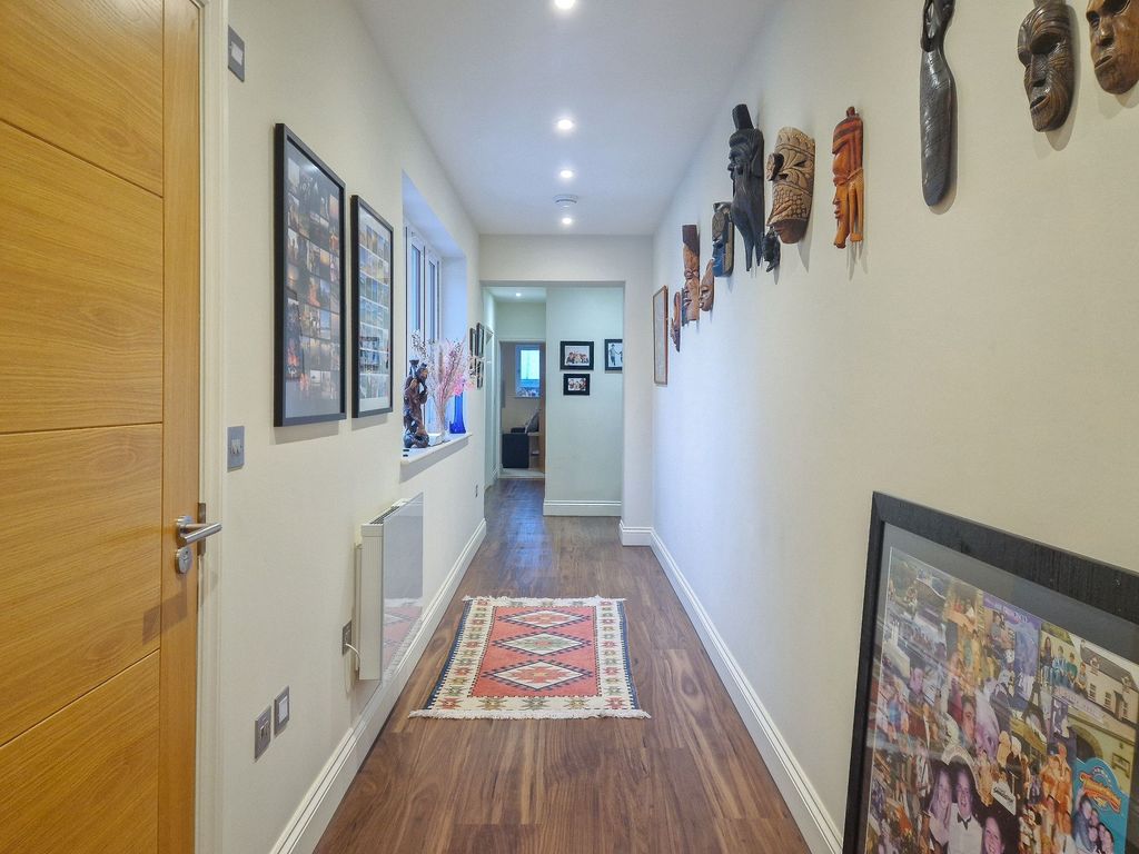 Additional image 7 of 3 bed flat for sale4 Cartref Apartments, St Saviour JE2