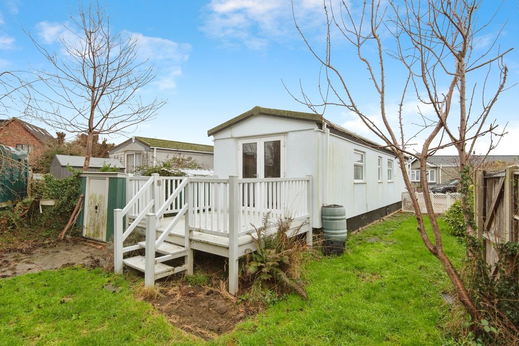 1 bed property for saleThree Star Park, Bedford Road, Lower Stondon, Henlow SG16