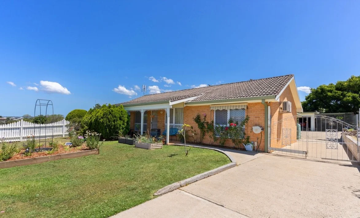1 Monash Avenue, West Kempsey NSW 2440