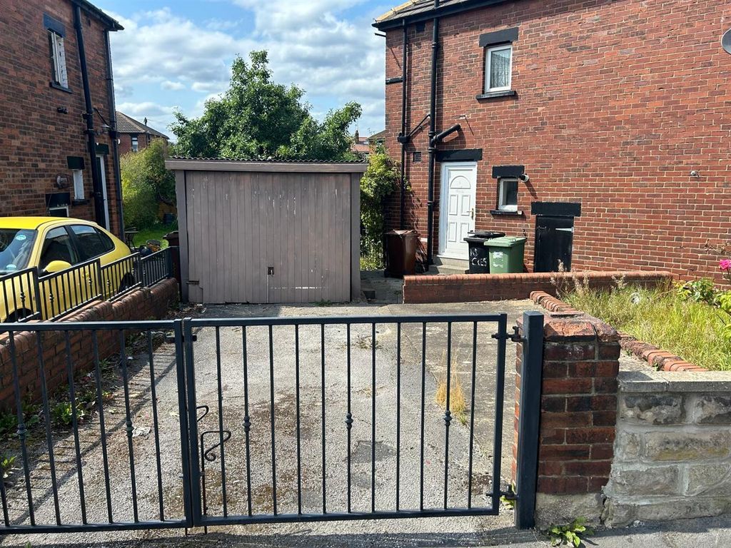 Additional image 2 of 3 bed semi-detached house for saleKirkdale Crescent, Wortley, Leeds LS12
