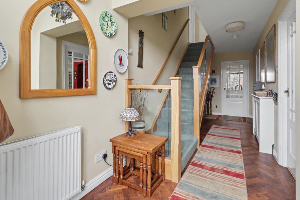 5 bed detached house for saleTrinity Close, Ashby-De-La-Zouch LE65 photo 5