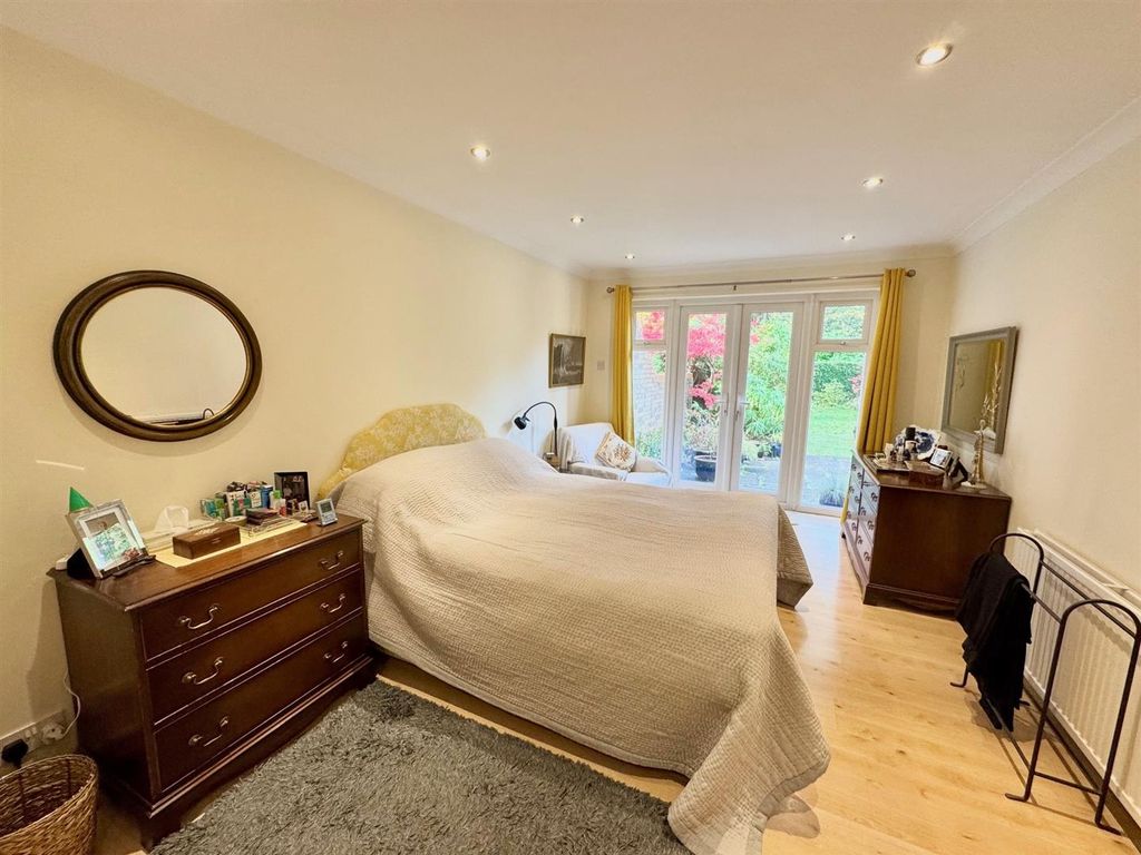 Additional image 9 of 4 bed terraced house for saleGlenfield, Altrincham WA14