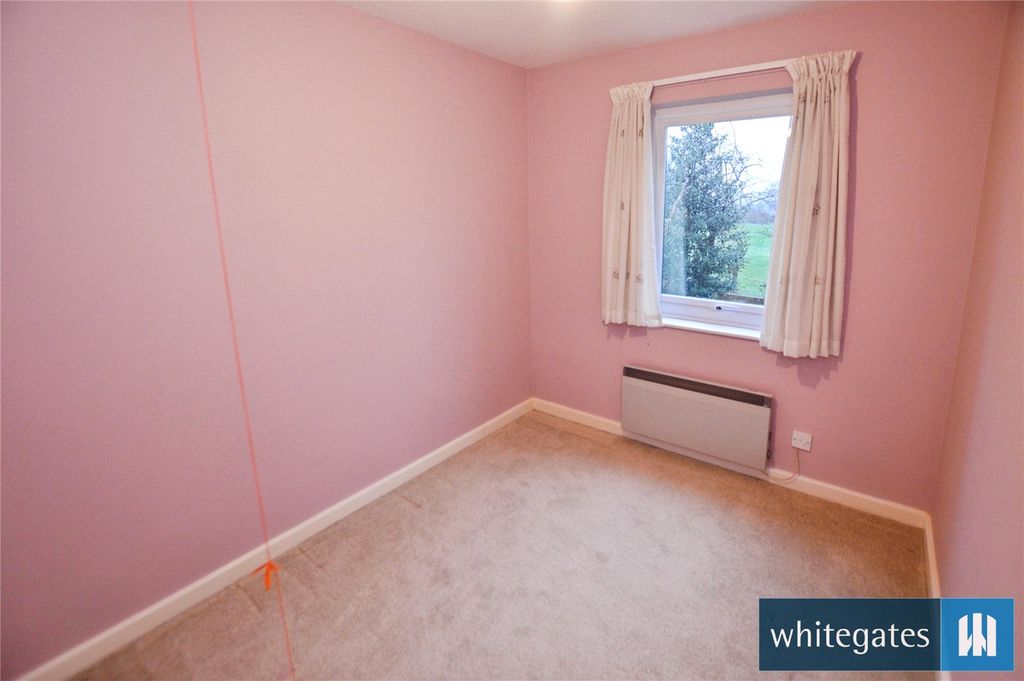 Additional image 10 of 2 bed flat for saleLynwood Garth, Leeds, West Yorkshire LS12