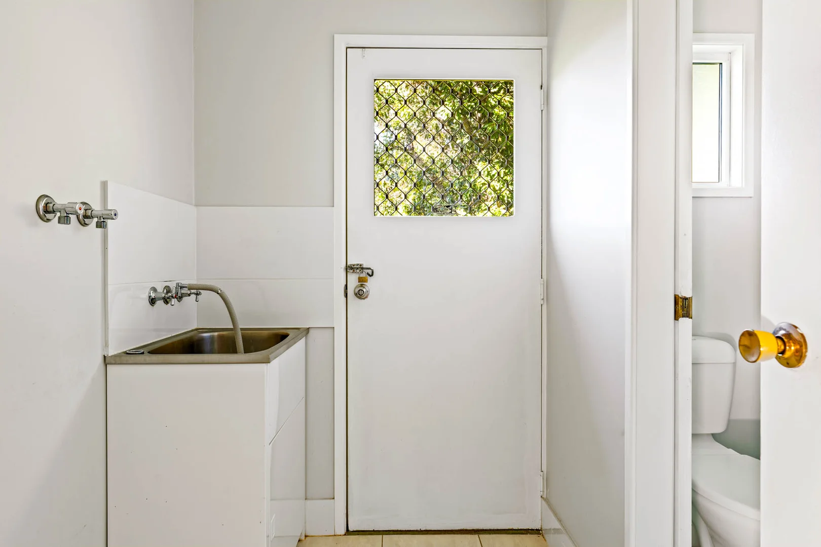 Additional image 8 of 22 Nicholas St, Russell Island QLD 4184