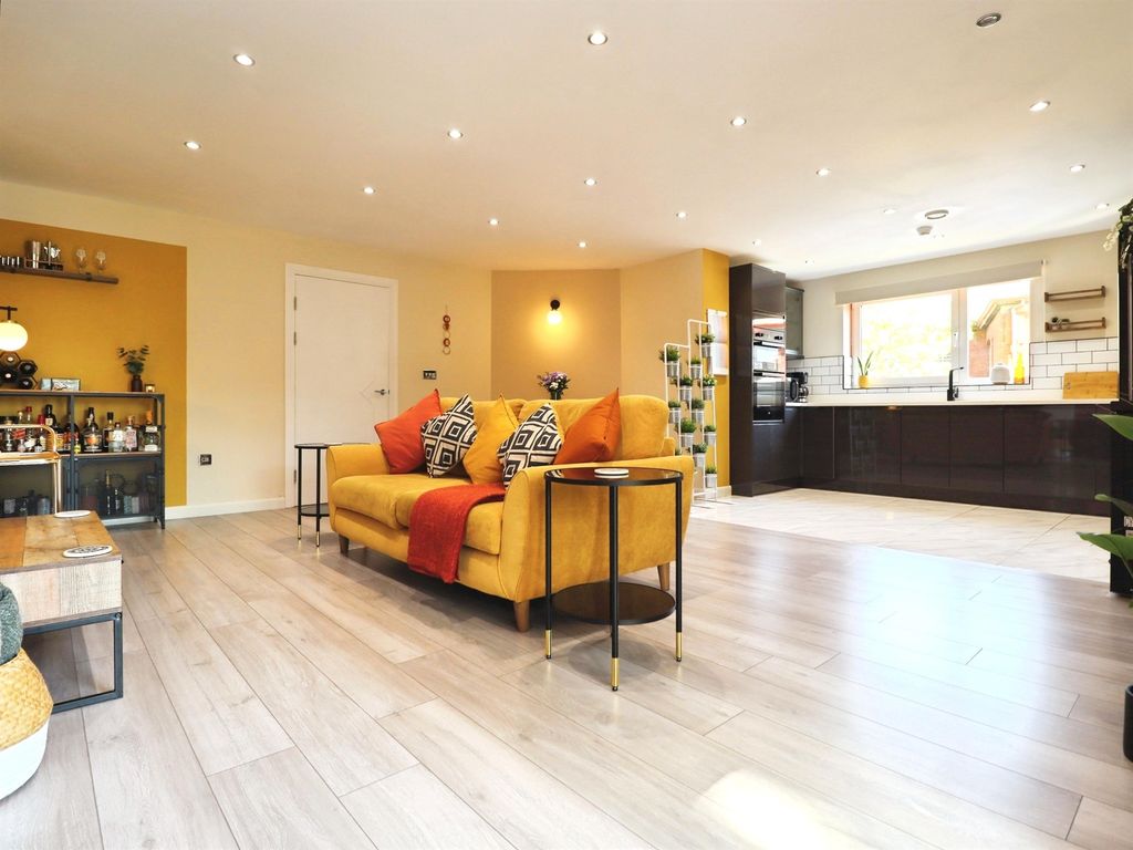 Additional image 2 of 2 bed flat for saleJudkin Court, Cardiff CF10