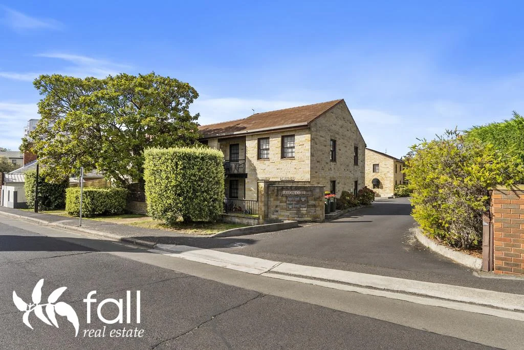 6/4 Colville Street, Battery Point TAS 7004