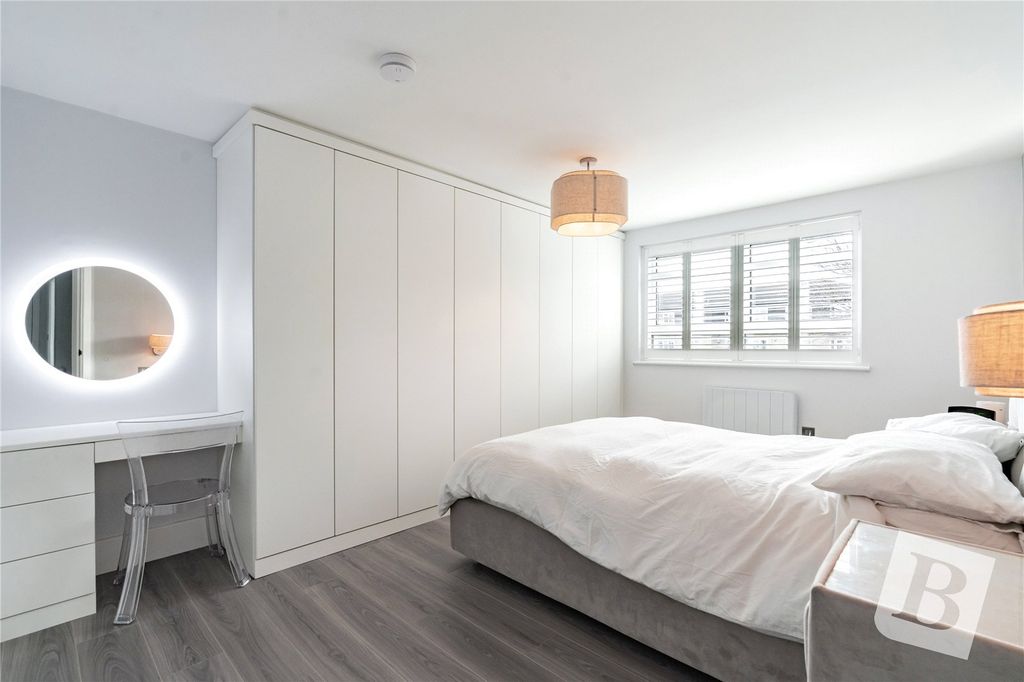 Additional image 7 of 2 bed flat for saleAbington Court, Hall Lane, Upminster RM14