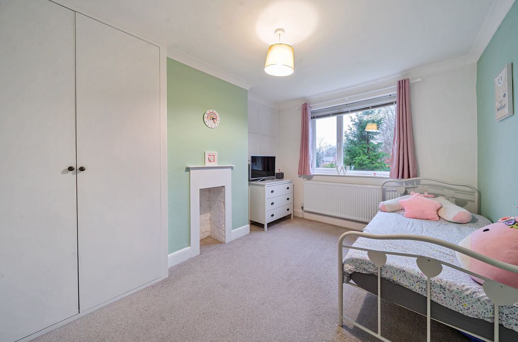 Additional image 15 of 4 bed semi-detached house for saleWhitedown Lane, Alton GU34