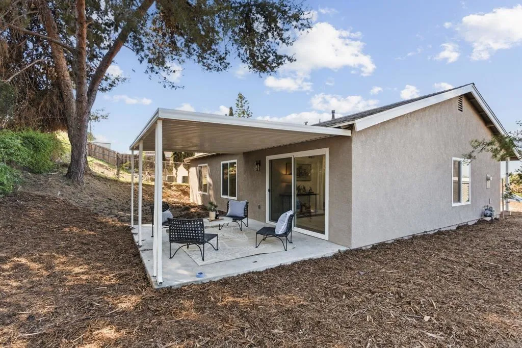 6729 Mezin Way, San Diego, CA 92114