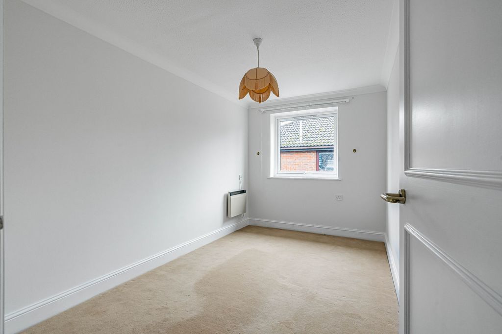 Additional image 10 of 2 bed property for saleGreville Park Road, Ashtead KT21