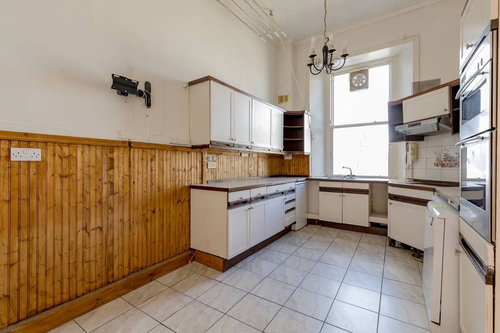 Additional image 6 of 3 bed flat for saleGeorge Street, Edinburgh EH2