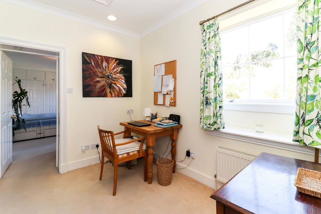 Additional image 12 of 2 bed flat for saleShardeloes, Missenden Road, Amersham HP7