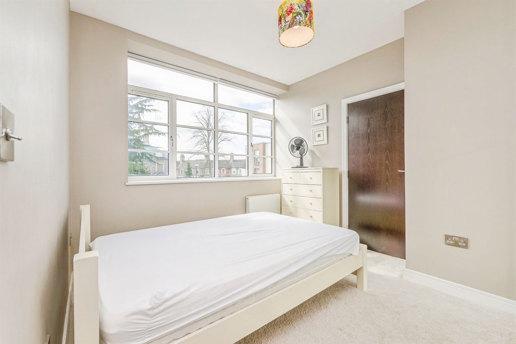 Additional image 8 of 1 bed flat for saleRomilly Crescent, Cardiff CF11