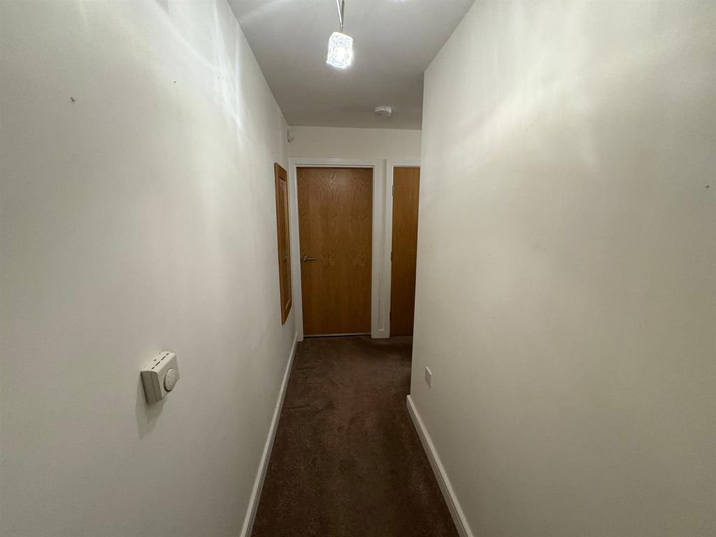 Additional image 9 of 2 bed flat for saleMarine Road, Rhos On Sea, Colwyn Bay LL28