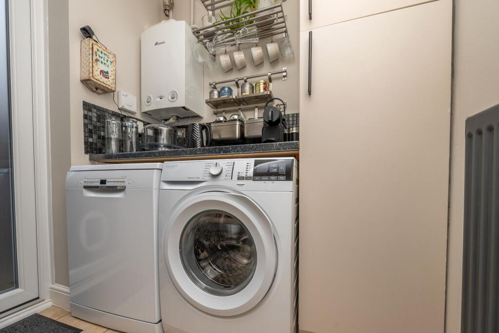 Additional image 12 of Kiln Close, Studley, B80