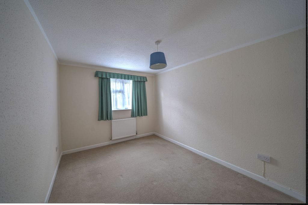 Additional image 6 of 2 bed flat for saleNewport, Barnstaple EX32