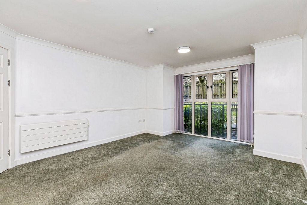 Additional image 8 of 1 bed property for saleRowan Drive, Billingshurst RH14