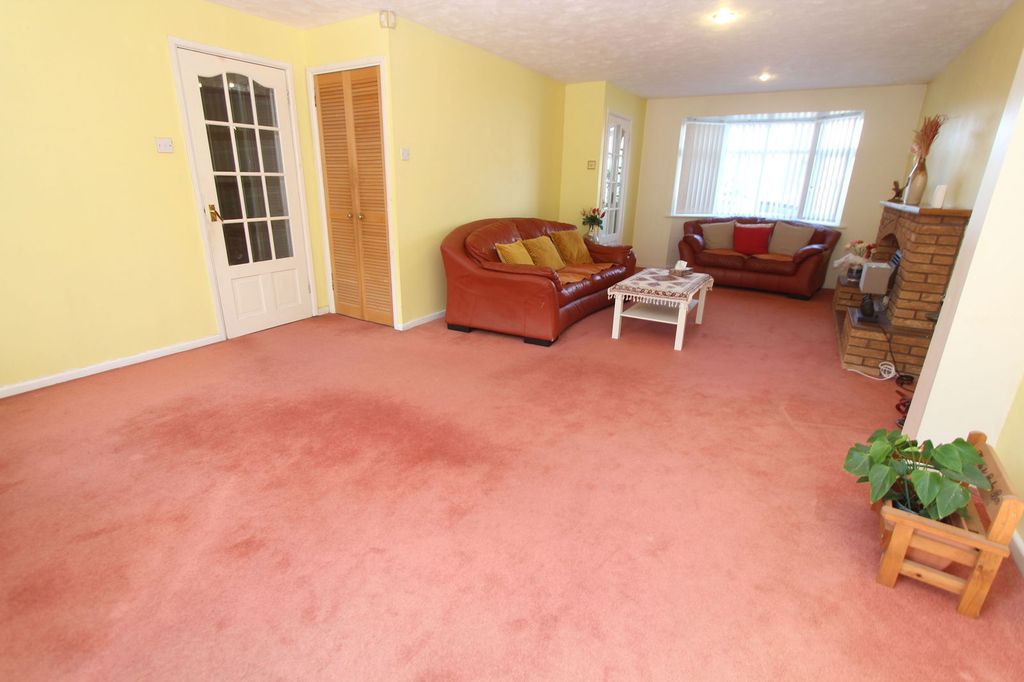 Additional image 4 of 5 bed detached house for saleNorth View Drive, Brierley Hill DY5