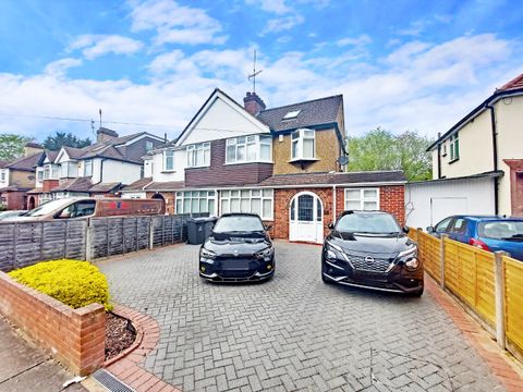 High Worple, Rayners Lane, Harrow HA2