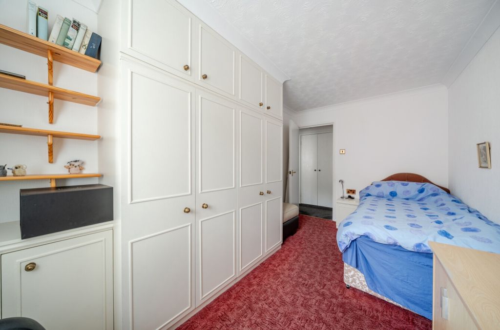 Additional image 9 of 2 bed flat for saleGrosvenor Crescent, Grimsby, South Humberside DN32