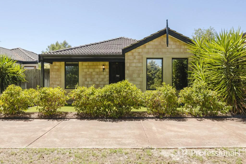 9 Tarkine Lane, Ellenbrook WA 6069